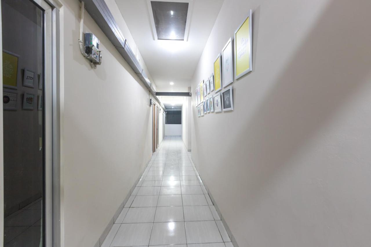 Maminoti Syariah Residence Mitra Reddoorz Богор Экстерьер фото